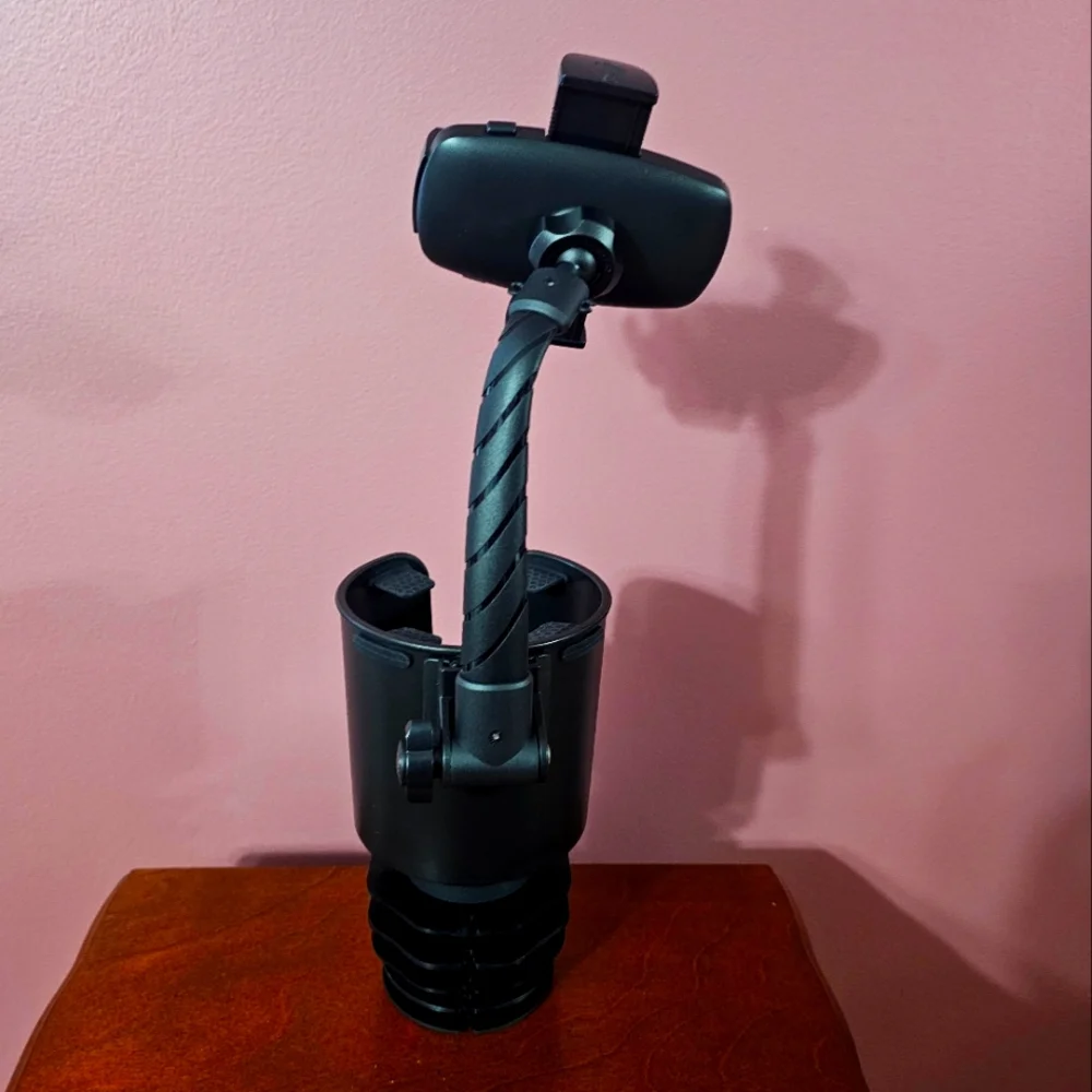 Cup holder with phone holder